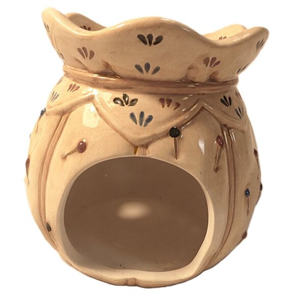 Yankee Candle CottageCore Wax Tart Warmer Pin Cushion Sewing Quilting Country - Picture 1 of 8